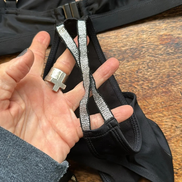 Wolf and whistle black with sparkle silver details size 6 bottoms 6D/DD-E top - Picture 6 of 9